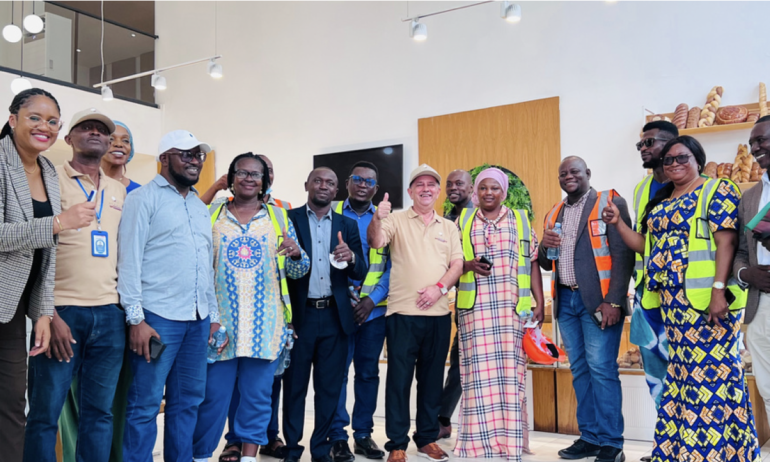 Visite parlementaire chez Bread Avenue