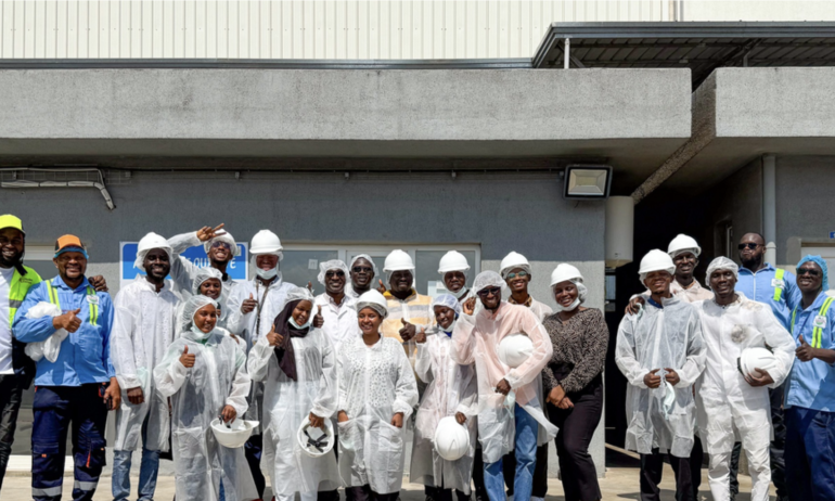 Le ROTARACT Club de Conakry Camayenne en Visite au Site Industriel du Groupe SONOCO